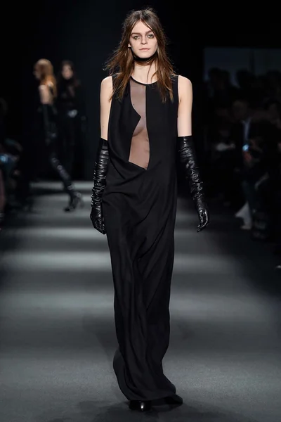 Look 23